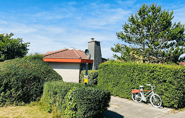 Familienfreundliches Ferienhaus in Julianadorp mit Kamin und Garten